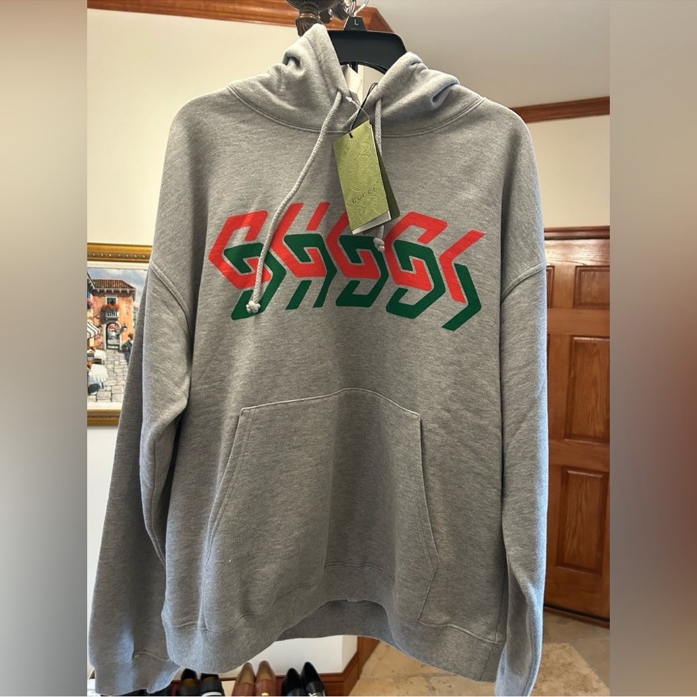 Men’s Gucci chain, print logo, cotton hoodie size large made in Italy NWT